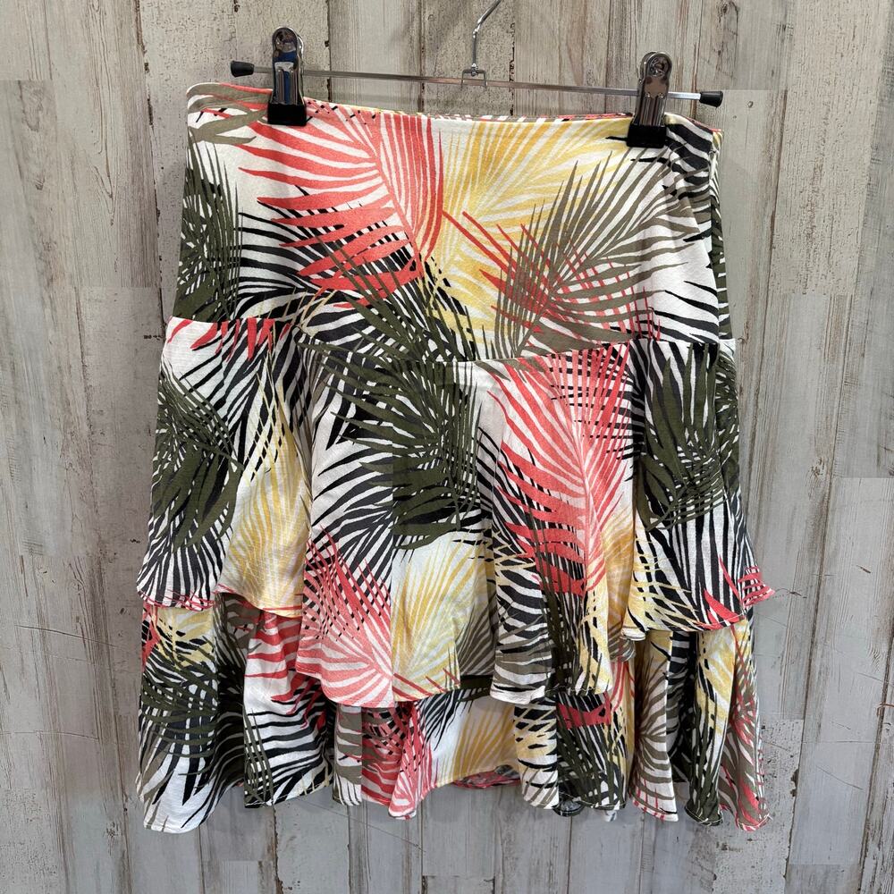 White House Black Market Soft Tiered Palm Print Skirt Hawaiian Tropical Size 0